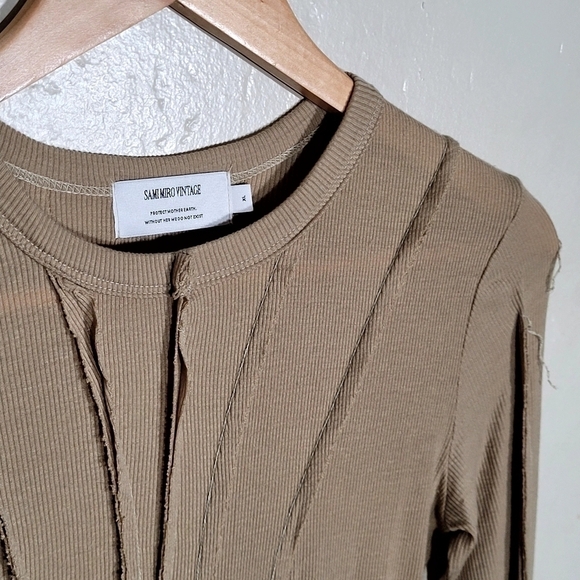 SAMI MIRO VINTAGE Inside-Out Seams Fitted Dress - Picture 7 of 10